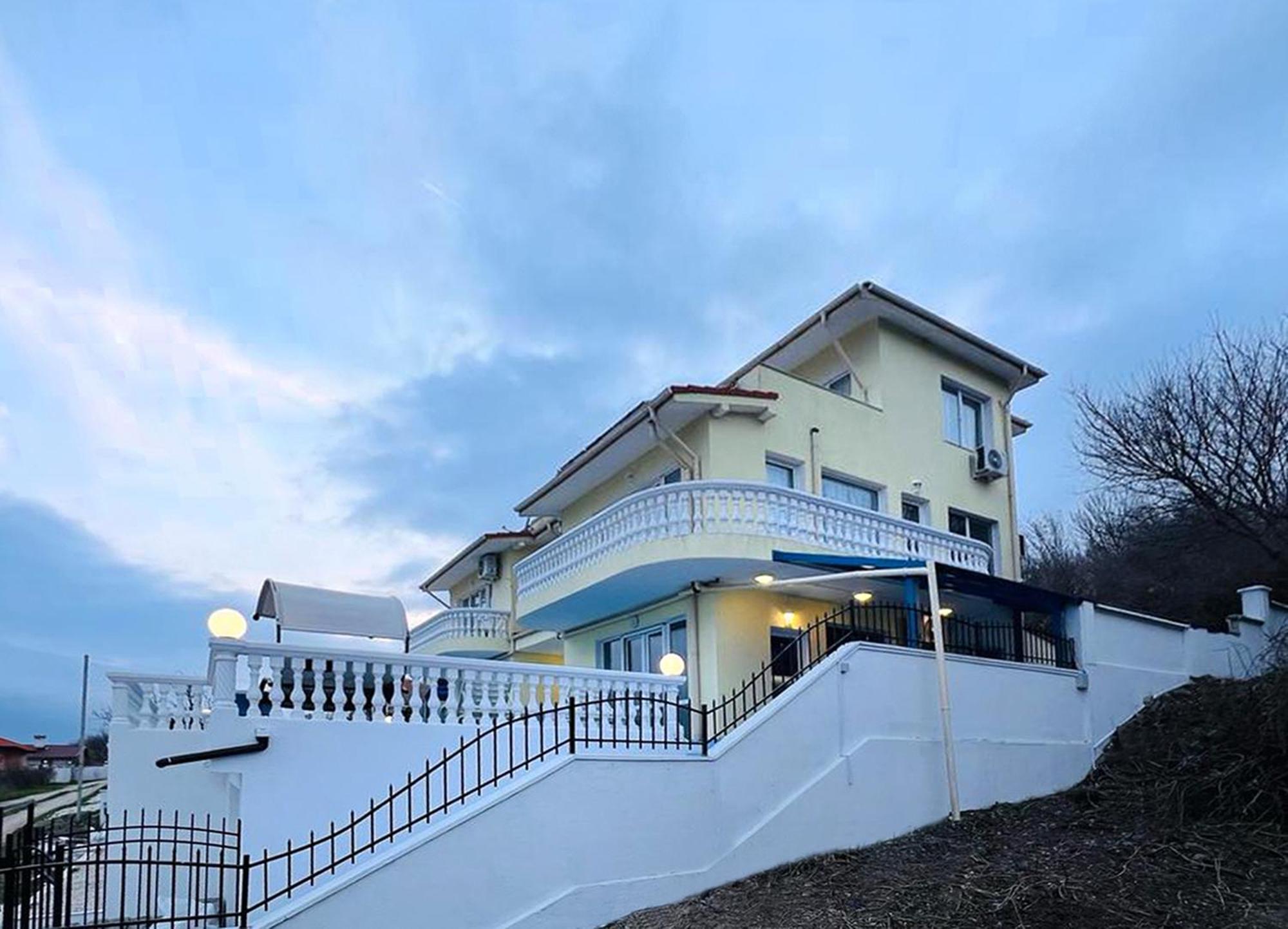 Villa Sorento Italian Neoclassica Balchik Exterior foto